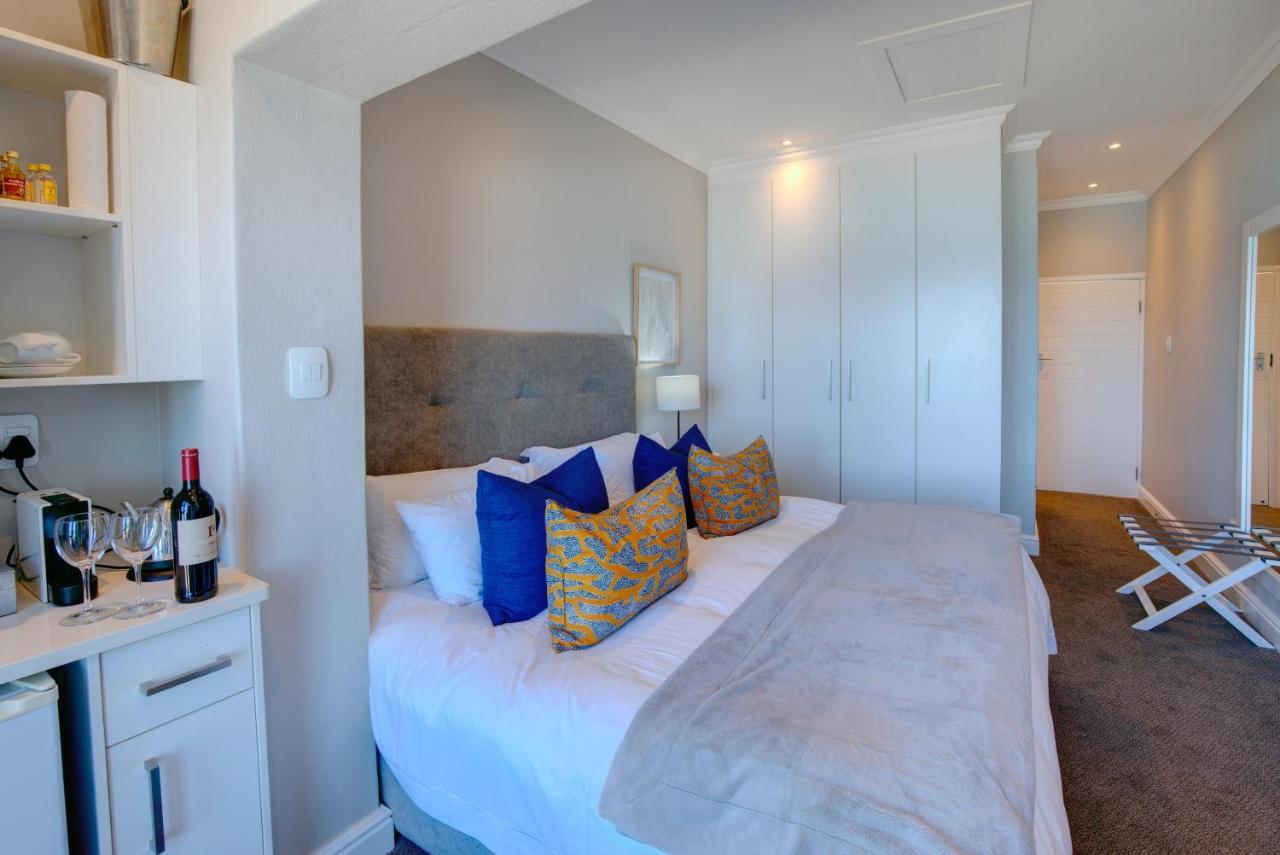 Bay Lodge On The Beach Mossel Bay Exterior photo