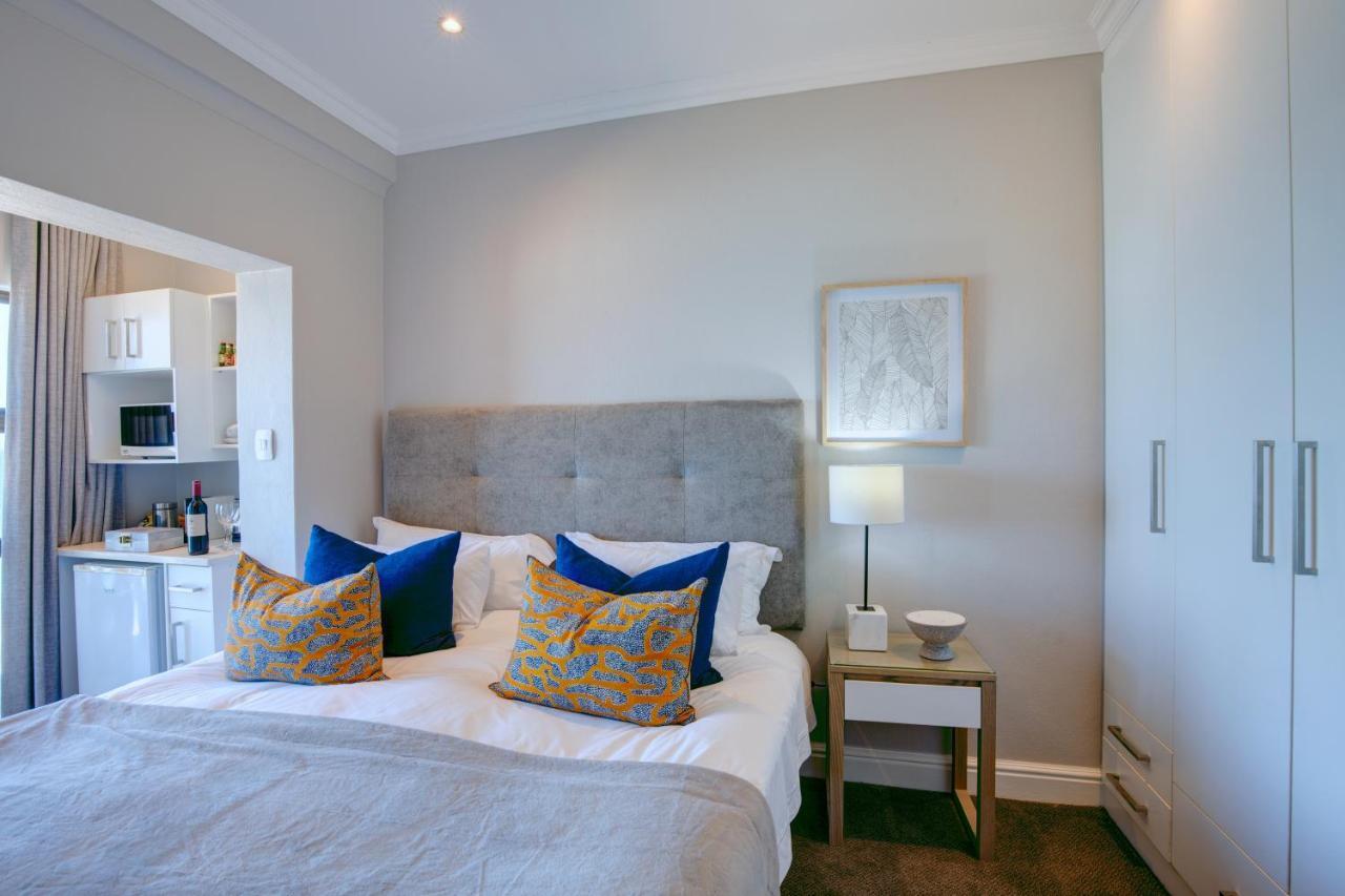 Bay Lodge On The Beach Mossel Bay Exterior photo
